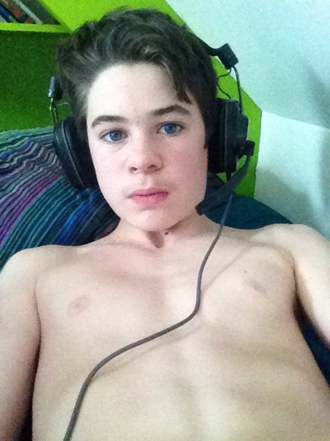 https://horniboisteenbois.tumblr.com/post/169262362760