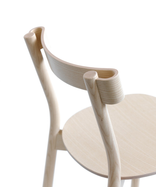 The Still Life Chair by Marcel SigelThe Still Life Chair is a creation of the London based Australia