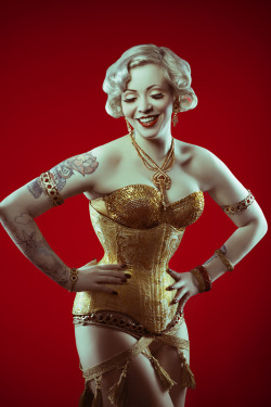 Stephaniestrumpf:  Stephanie Van Der Strumpf, Burlesque Performer Photo By Lucie