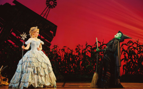 2014Kara Lindsay as Glinda; Laurel Harris as Elphaba2nd National Tour Company - Photo by Joan Marcus