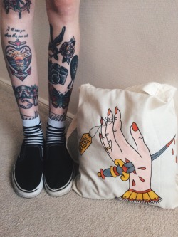 roseyjones:  🚨 hand painted tote for sale