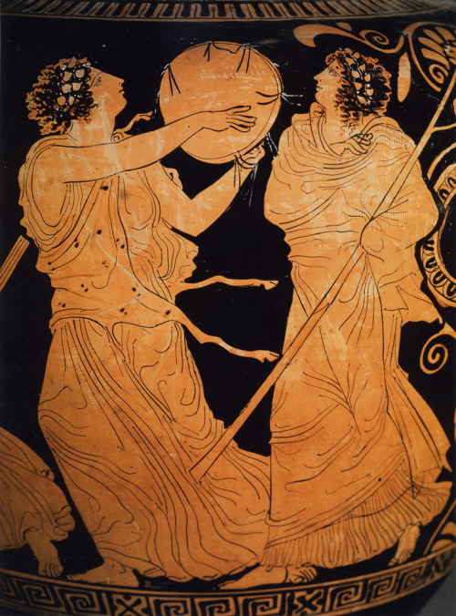 mythologyofthepoetandthemuse:Participating the ecstatic ritual.Dinos painter Maenad stamnos (vase). 