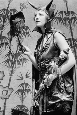 gravesandghouls:  Costume photo c. 1915- 1925 