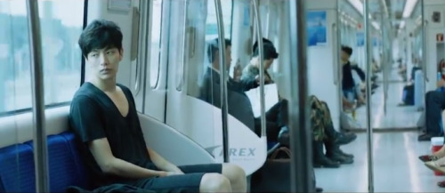 stripetee:  Lee Min Ki in (연애의 온도) 2013 dir. Roh Deok 