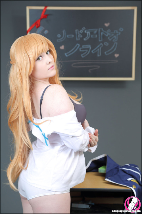 nsfwfoxydenofficial:  Happy #sexysaturday today on @cosplaydeviants! It’s time to celebrate with my new NSFW set release in my School Girl Asuna cosplay! <3 Asuna is one of my faves to cosplay so I hope you all love this set.. it’s been my goal