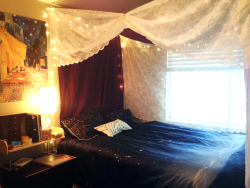 nocturnal-girl:  I’m really proud of my DIY bed makeover, guys, so I’m just gonna… post it here