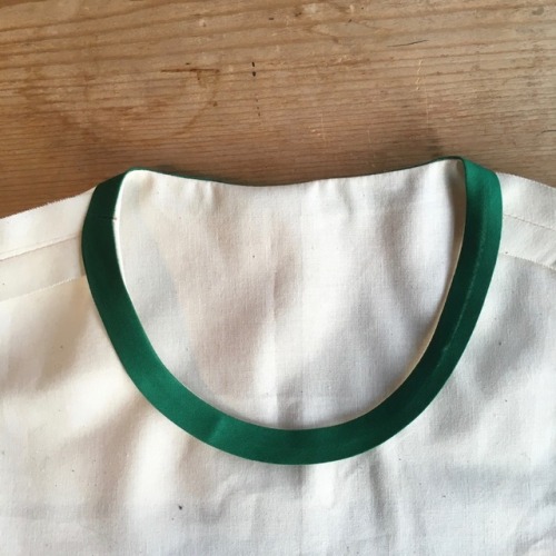 cosplaytutorial: Tutorial: Bias Facings And Bindings“Bias facings and bindings are some of my 