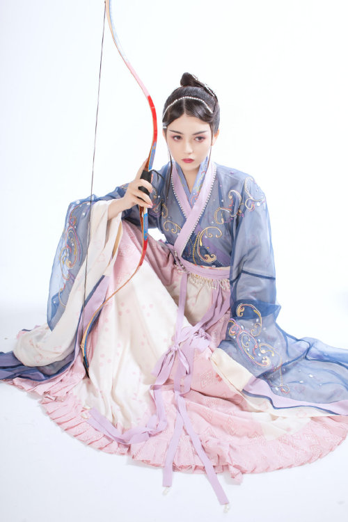 hanfugallery:chinese hanfu by 花朝记