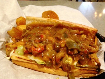 whirlofacurl:  estrella-fuego:  just-call-me-vendetta:  souljunkee:  aunaturale4life:  cmd80337:  Louisiana Cajun/Creole food Ca c’est tres bon!  MY CHILDHOOD! I LIVE FOR THIS FOOD ESPECIALLY SOME CRAWFISH  NOLA is calling me…  My city…my state…nowhere