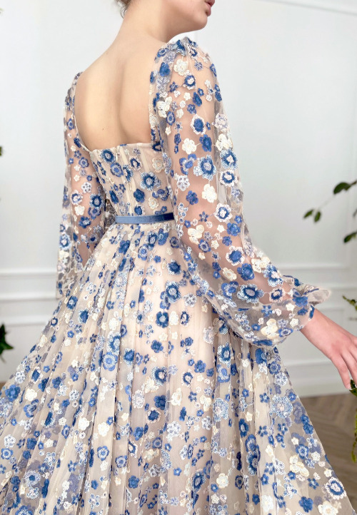 fairmaidnelly:rebelknight:  silverscreenx:evermore-fashion:Teuta Matoshi ‘Larkspur Fields’ Haute Couture Gowns   @such-justice-wow  @fairmaidnelly    😍😍
