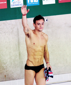 alekzmx:    Tom Daley  