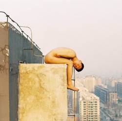 comunism:Ren Hang