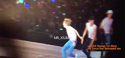 kaizzzi:How Chanyeol let his Xiumin-hyung experience being a kid once again.