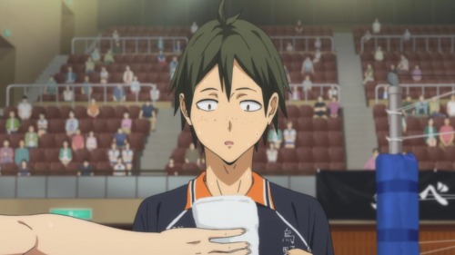 karasunokenma:  I think Hinata went into shock because he saw Tsukki do something nice?!?