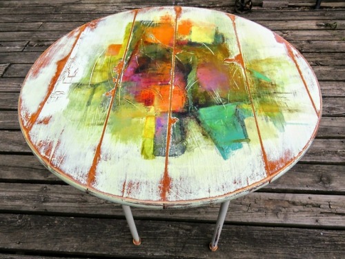 sosuperawesome:Painted Reclaimed Wood FurnitureTrashstudio on EtsySee our #Etsy or #Furniture tags