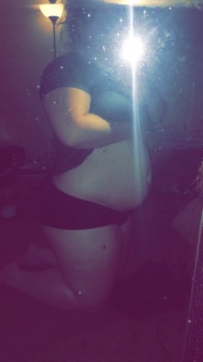 littlestuffee:  I ate more lol. I can’t seem to stop tonight 