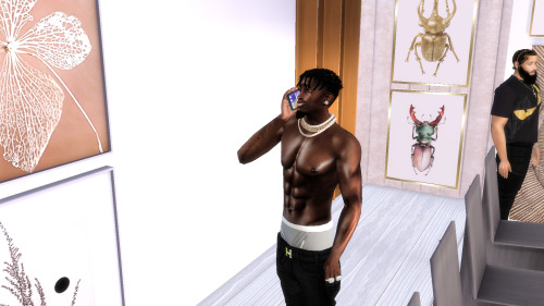 simvouge: SLUGG EMPIRE RECORDS“BOSS MEET UP” PART: THREEChris The Rapper: After dinner, err’body min