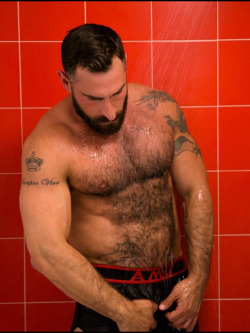 Very Hairy Men