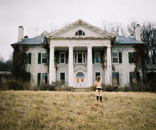 Emma W.Abandoned Plantation | Virginia | Filmwww.stephensutterphotography.com