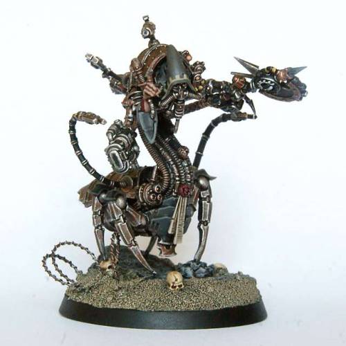 Tech-Priest Dominus from Forgeworld KataigidaHere is my finished Tech-Priest Dominus. I’m