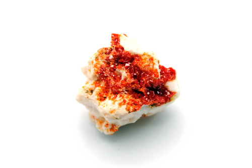 Vanadinite on Barite