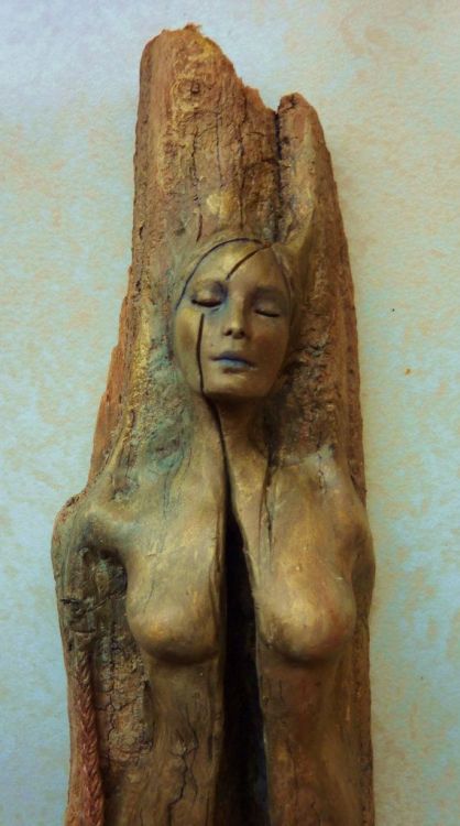fuckyeahpaganism:Driftwood Spirit Sculpture