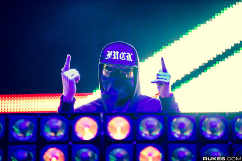 kidduong:  UZ.