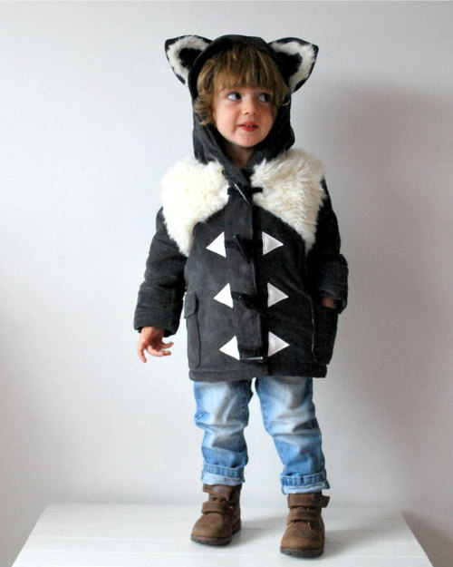 descendingfrost:  garethmallorys:  phosphorescent:  sosuperawesome:  Fox, wolf, bee and ladybird coats by OliveAndVince on Etsy  BRB having a baby so I can dress it up like this.  @voldieshorcrux do I even have to say it  @pineapplepoop for our babies.