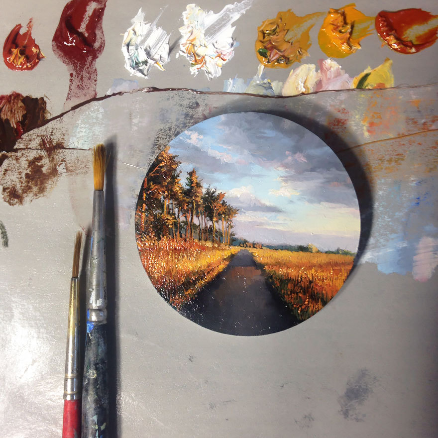 culturenlifestyle:  Miniature Landscape Paintings by Dina Brodsky Dina Brodsky’s miniature paintings