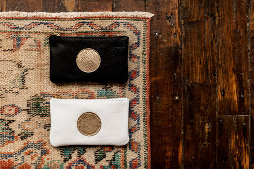 etsyfindoftheday | 12.30.19arie // leather pouch with metallic sun circle by anniebukhman