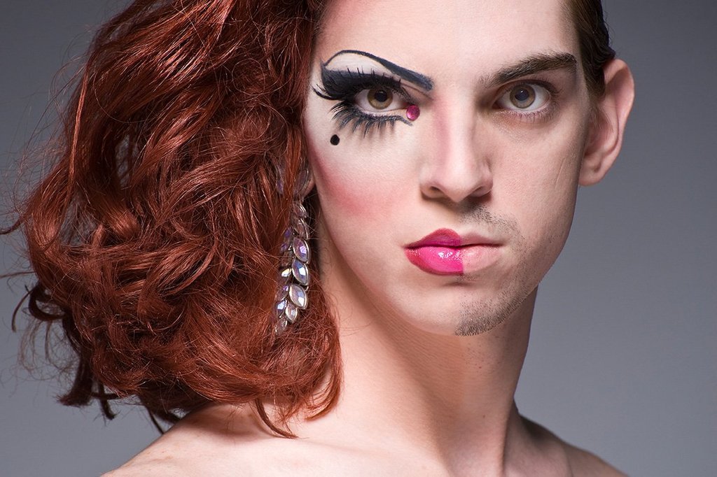 cactoids:  New York-based photographer Leland Bobbé has captured portraits of drag