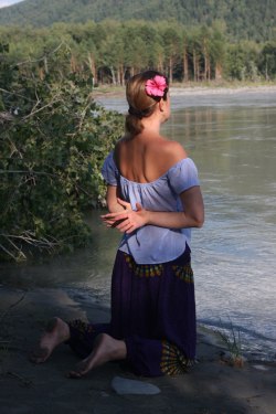 no-right-to-shoes:  A young woman volunteering herself into slavery. As per the tradition, she’s wearing simple clothing – just a skirt and a blouse. No underwear or trousers. Also no shoes – she’s walked the 20.38 mile long path barefoot in accordance