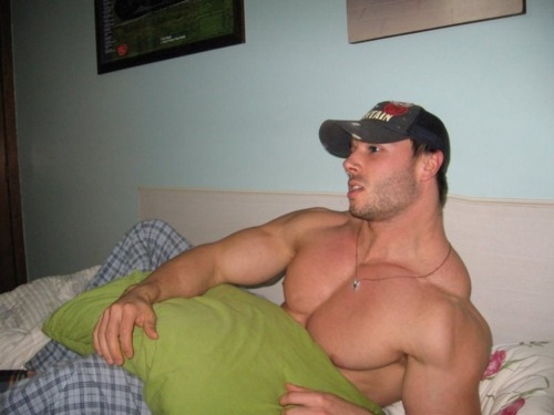 guysbrosdudes:    FOLLOW ► HOT Guys, Bros, Dudes ◄ http://guysbrosdudes.tumblr.com/    
