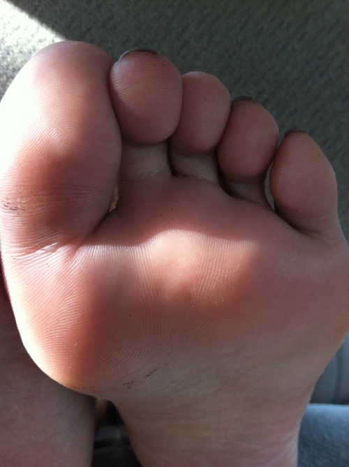 feetsolestoes1: emilys-feet:My TOMs were a little dirty.. Nice little toes!