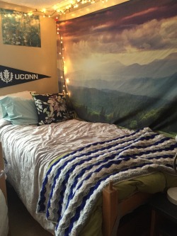 fyeahcooldormrooms:  UConn, Northwest 