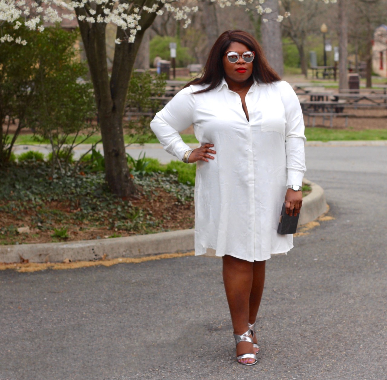 blackfashion:  Spring Trends look-book #1 (All White) Lace Skirt - @fashiononacurve