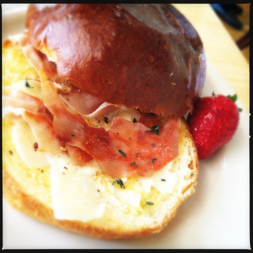 Brioche with egg baked inside, topped with prosciutto and pecorino romano.