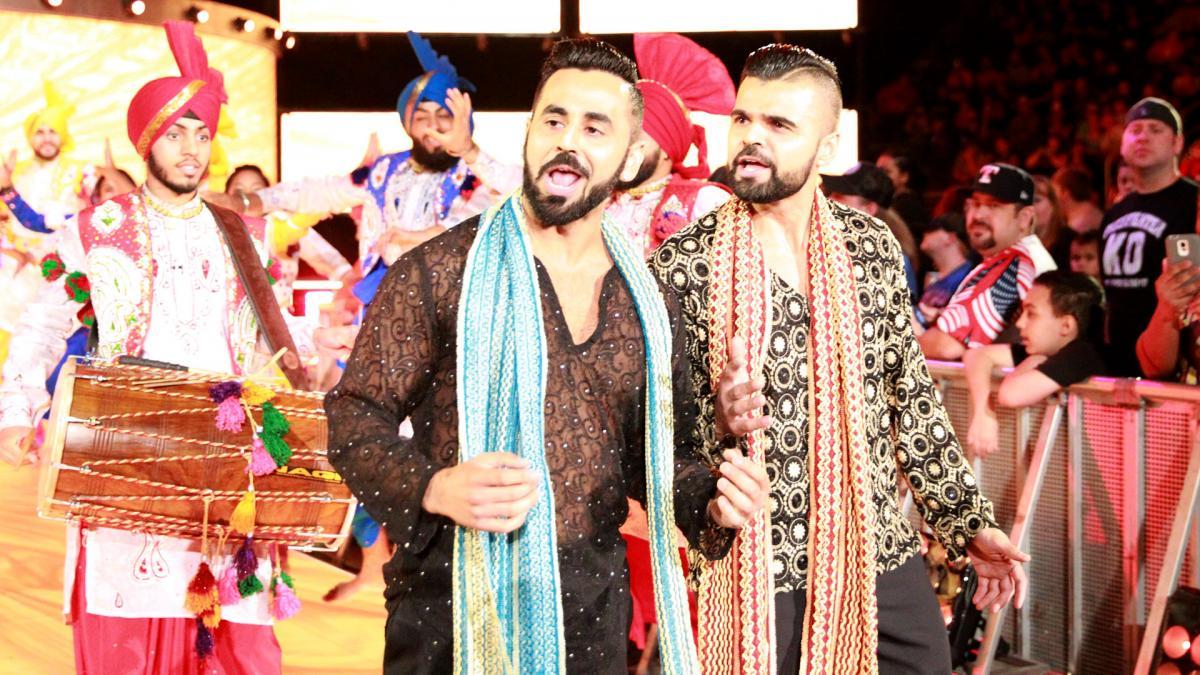 sassy-tripleh:  [ + Jinder Mahal &amp; his punjabi celebration ]