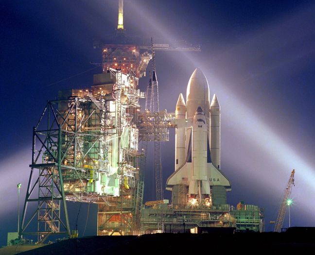 gravitationalbeauty:  STS-1: First Shuttle Launch  