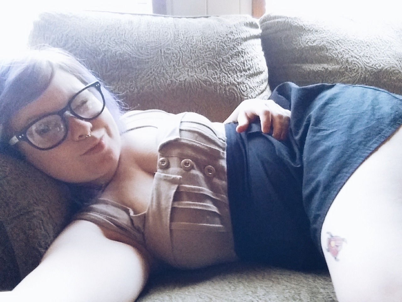 chellesilverstein:  skypes only $4/minute. giftcards from giftrocket.com preferred