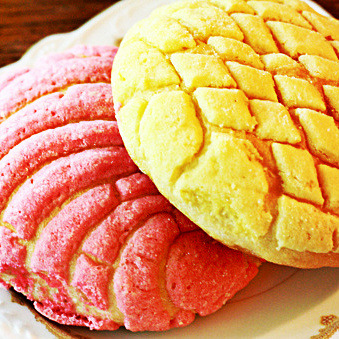 everybody-loves-to-eat:  conchas (mexican sweet bread) requested by aonymous