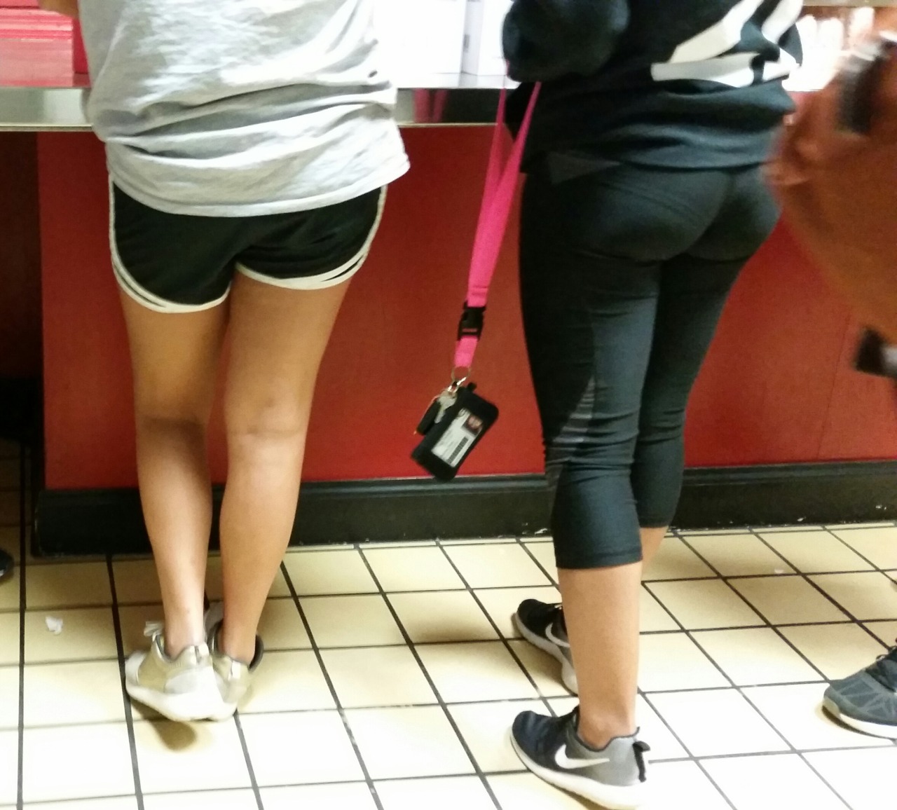 lovecandid:  #local #vpl #leggings #shorts #Nike