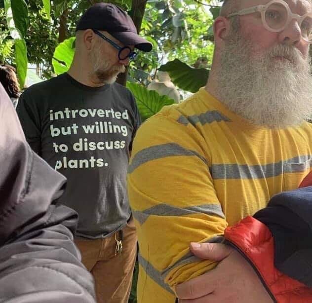 picsthatmakeyougohmm: megansplants:  [ this introverted tshirt… ] 