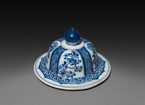 Vase with Cover (lid), Qing dynasty (1644-1912), Kangxi reign (1661-1722), Cleveland Museum of Art: 