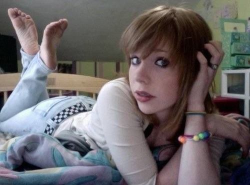 feetgalore101:  ;)