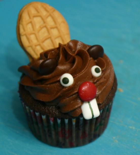 yumi-food:Beaver Cupcakes | Pie with Sparkles