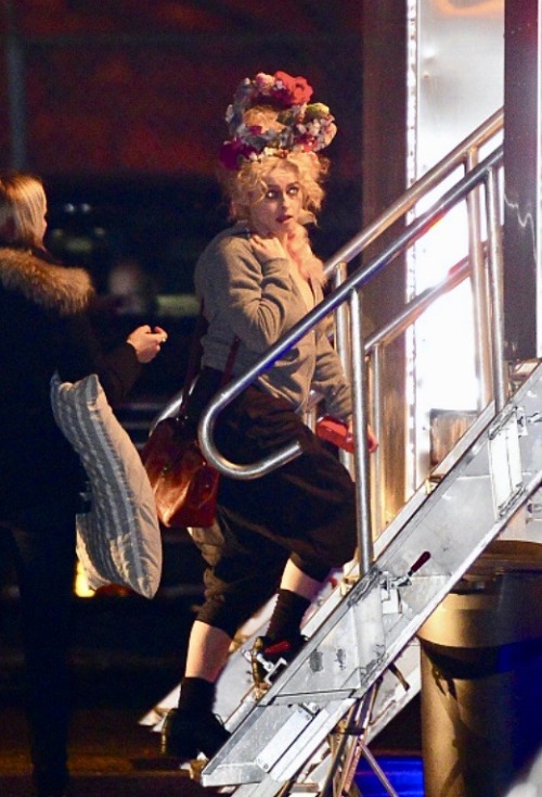 Helena Bonham Carter on the set of ‘Ocean’s Eight’ in New York City | 11/01/17