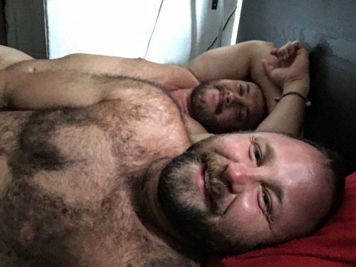 bubbabear-and-daddycubby:So much love