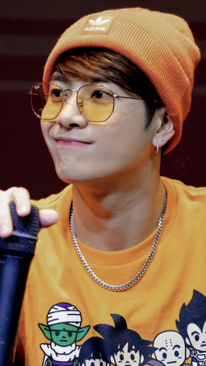 『JACKSON』saved? reblog or like© fantaken owners