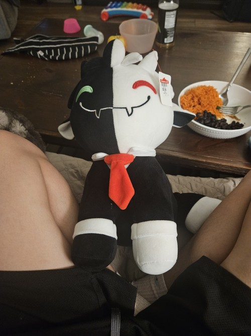 Silly Post Today- BUT I LUV THIS- Like Brub It Was $3 At A Clearance Store And These Things Are So Expensive